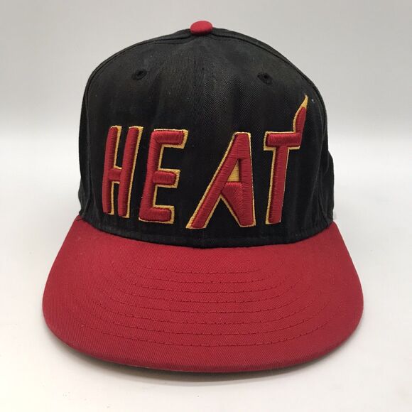 Miami Heat NBA Ball Cap 9Fifty Hardwood Classics 3D Logo  Black Red SnapBack Hat - Picture 1 of 13